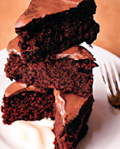 Decadent Oat Flour Chocolate Cake: A Wholesome Indulgence