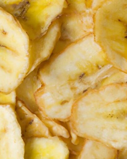 Crunchy Delight: How to Make Homemade Banana Chips Easily