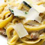 One-Pot Spaghetti Squash Carbonara: Easy, Creamy Delight