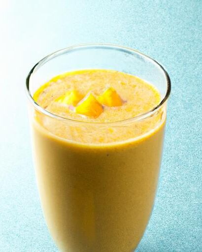 Tropical Bliss: Unlock Health with Mango & Pineapple Smoothie