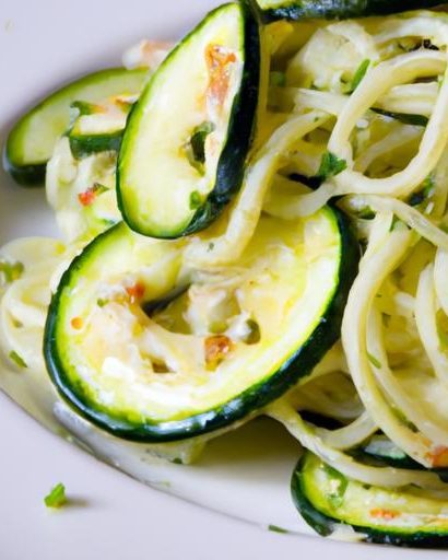 Garlic Parmesan Zucchini Noodles: A Flavorful Low-Carb Delight