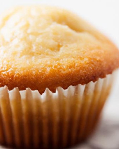 Deliciously Light: Your Guide to Gluten-Free Vanilla Cupcakes
